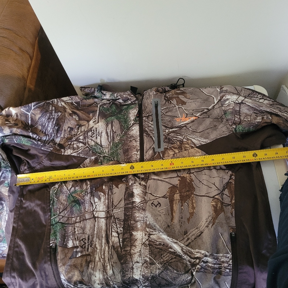 Realtree Lightweight Hunting Jacket - Picture 7 of 8